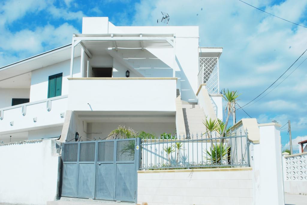 Hotel Dimora Il Girasole Torre San Giovanni Exterior foto